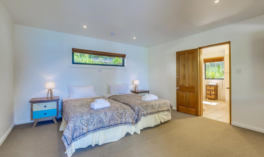Bedroom 3, Absolute Beachfront Oneroa, Auckland