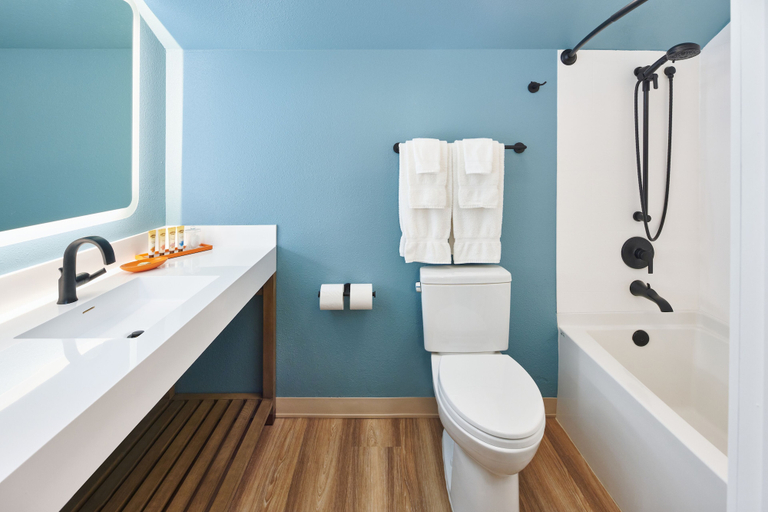 Bathroom 4, Kauai Shores Hotel, Kauai