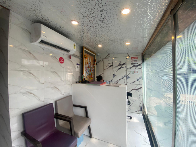 Public Area, Hotel B Town, Mumbai Suburban