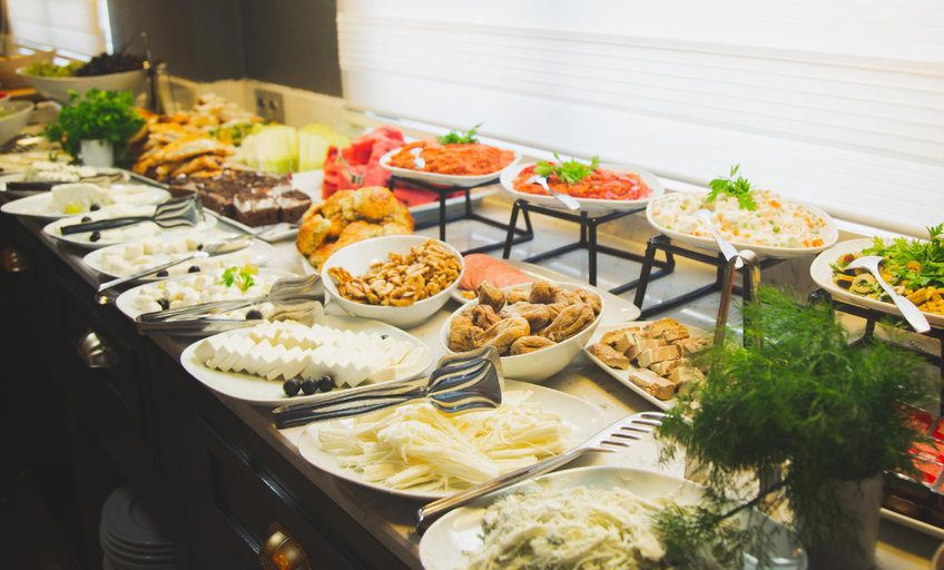 Food & Drinks 5, Otel Zade, Merkez