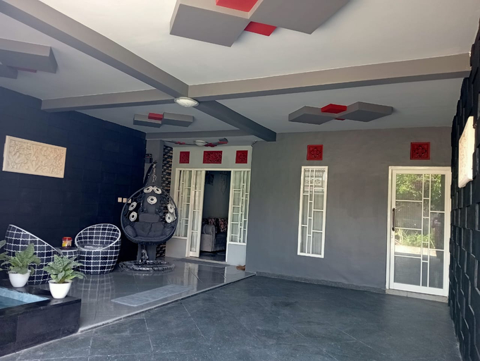 Others 2, Swiki Home, Banyuwangi