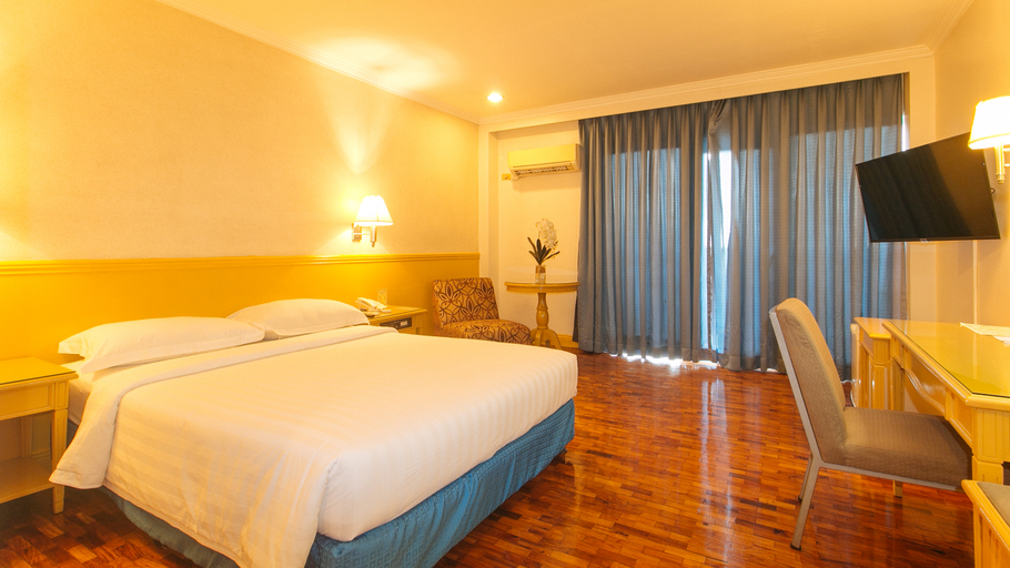 Bedroom 5, Aloha Hotel Roxas Boulevard Manila, Manila City
