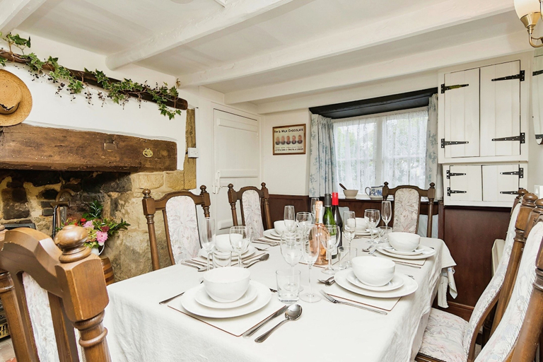 Food & Drinks, Ye Olde Cottage, Isle of Wight