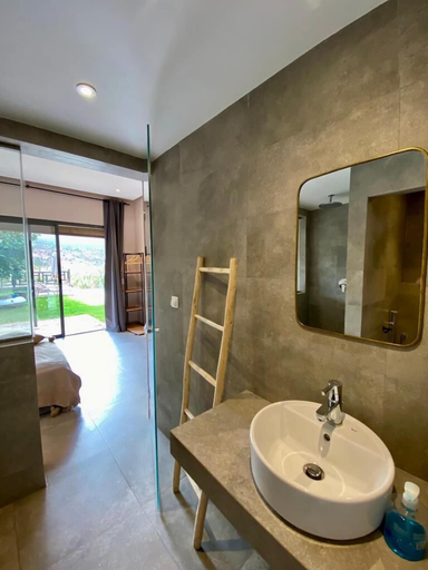 Bathroom 3, Le Figuier du lac, Azilal