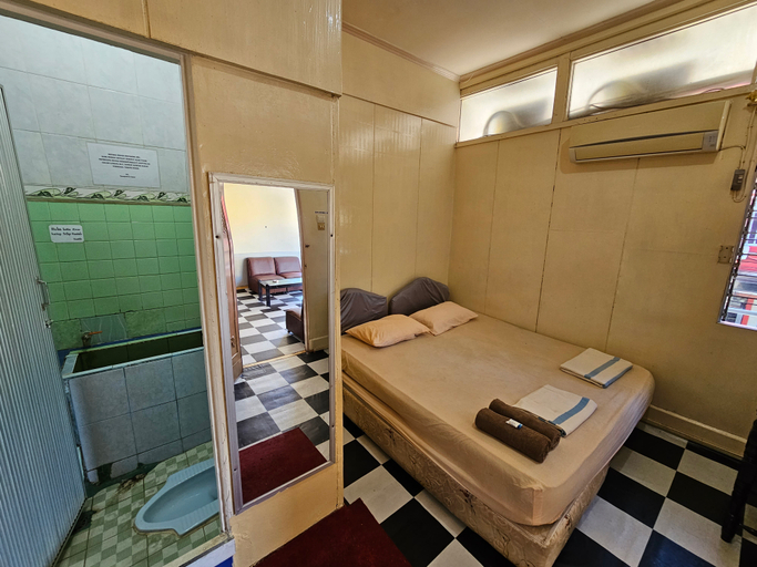 bedroom 2