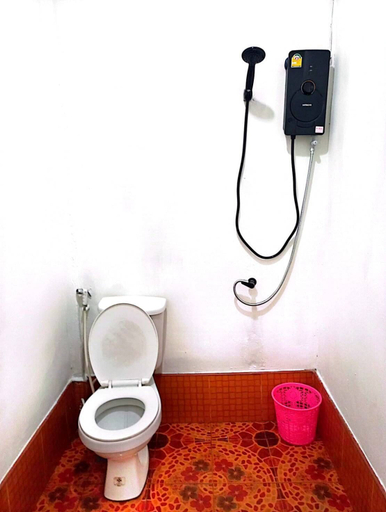 Bathroom 5, Lanta Maikeaw Bungalow, Ko Lanta