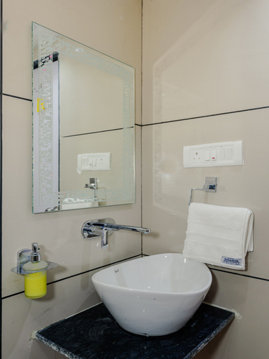 Bathroom 4, Hotel Zillion Executive, Mumbai Suburban