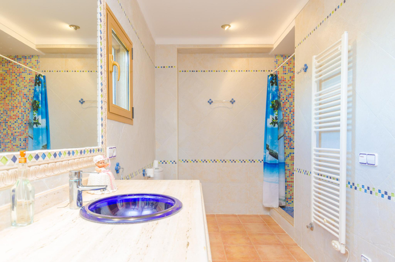 Bathroom 3, NA PONT, Baleares