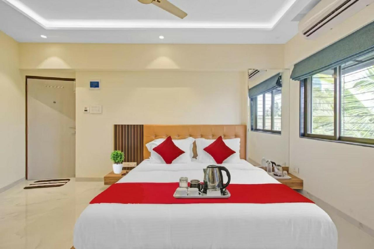 Bedroom 5, Hotel Sunrise Juhu, Mumbai Suburban