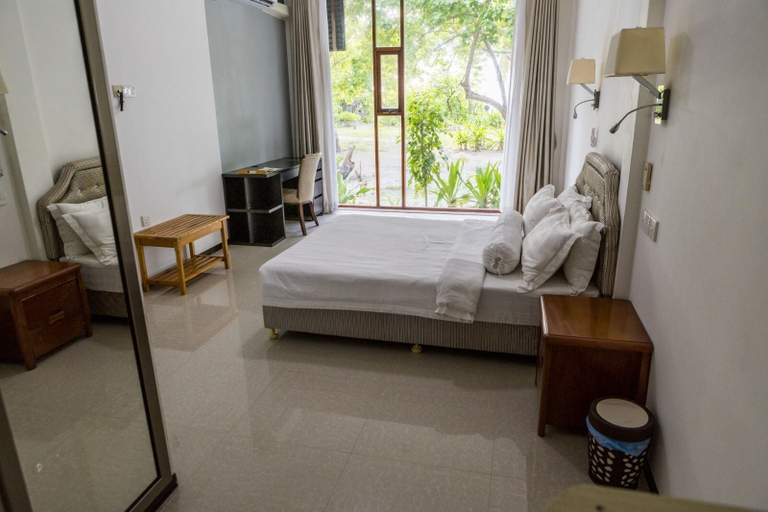 Bedroom 2, Nazaki Beach Hotel Maldives