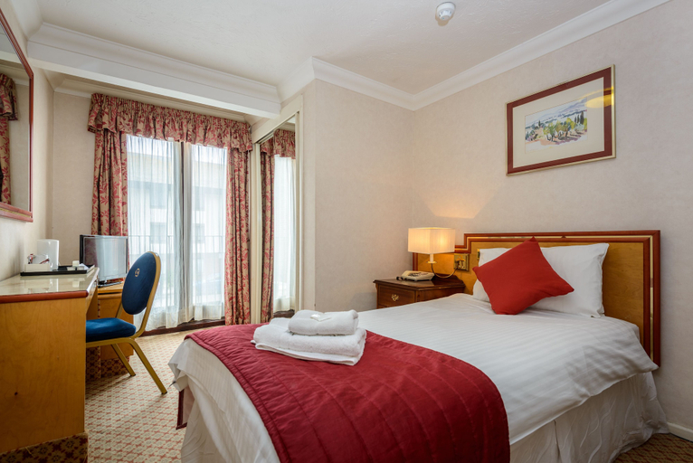 Bedroom 3, Russell Hotel, Dorset