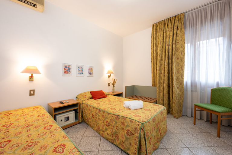 Bedroom 4, CAMELIA ROOMS VENICE GUESTHOUSE, Venezia
