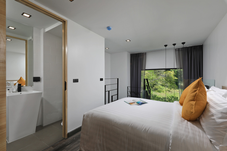 Bedroom 16