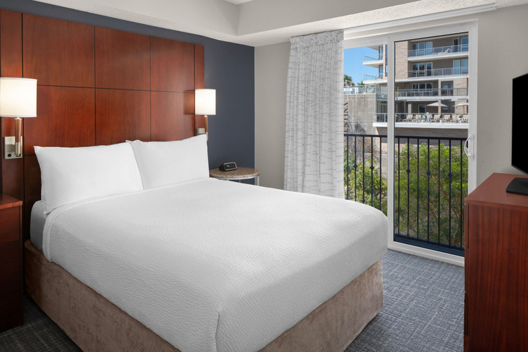 Bedroom 3, Residence Inn By Marriott San Diego Downtown, San Diego
