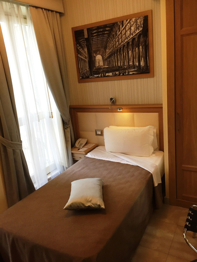 Bedroom 3, Domus Australia, Rome