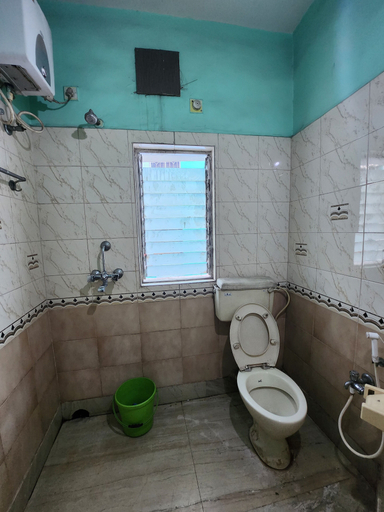 Bathroom 4, Hotel Priyanka International, Barddhaman