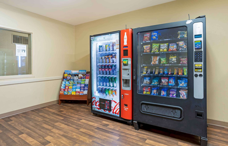 Food & Drinks 5, Extended Stay America Suites Meadowlands Rutherford, Bergen