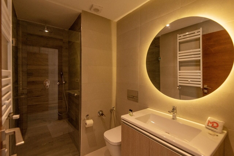 Bathroom, Paul Verlaine, La Marsa