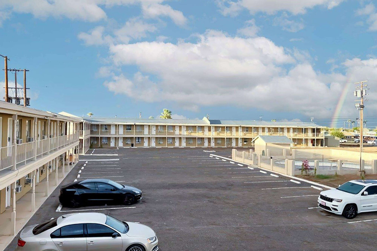 Super 8 by Wyndham Blythe, Riverside