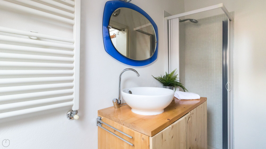 Bathroom 2, Ripa Ticinese 43, Milano