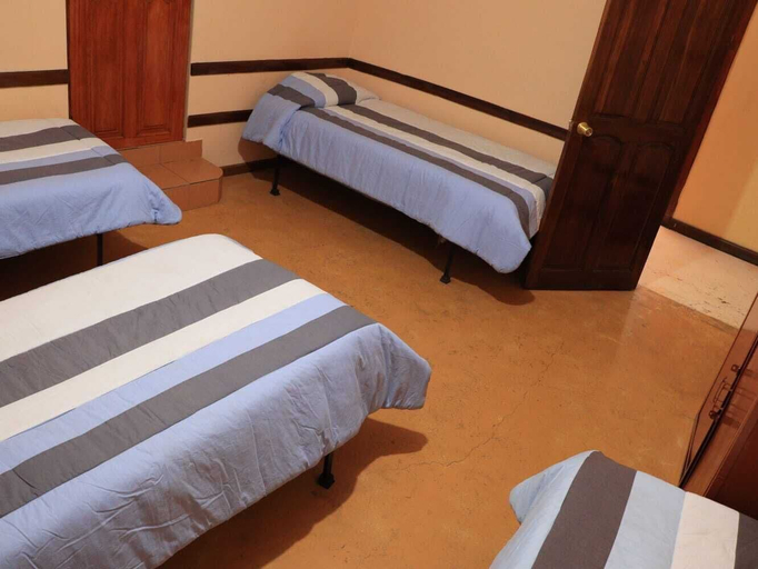 Bedroom 3, Hostel Canoa, Pedro Domingo Murillo