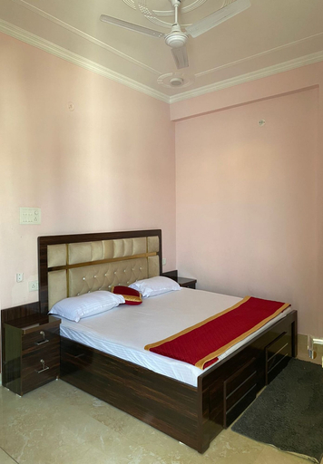Bedroom 4, Shri Ram Paying Guest House, Varanasi