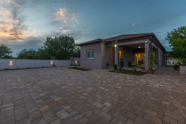 Exterior & Views 2, Villa Summer House, Benkovac