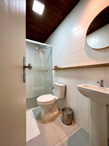 Bathroom 3, Vila Carijós, Florianopolis