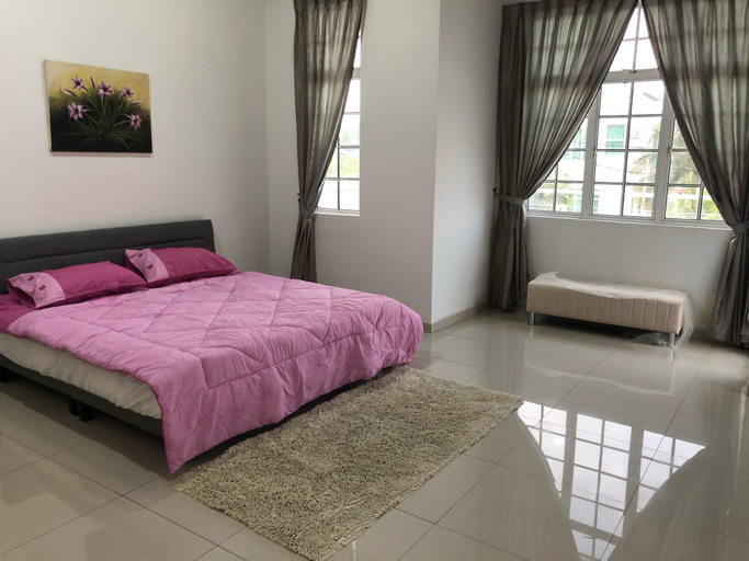 Bedroom, Forest Reserve’s House, Tampin