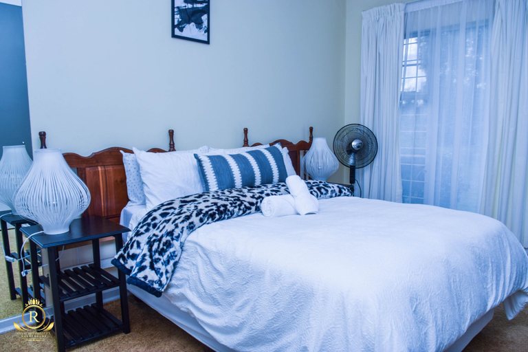 Bedroom 2, Royal Highness Lux, West Rand