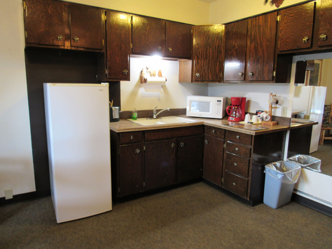Others 5, The Woodsman Country Lodge, Klamath