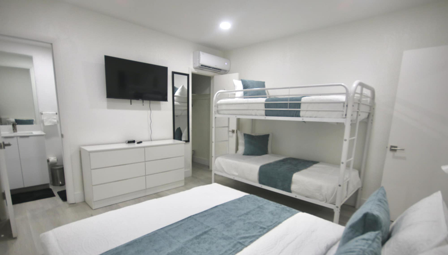 Bedroom 3, Diaz Stay Miami Airport, Miami-Dade