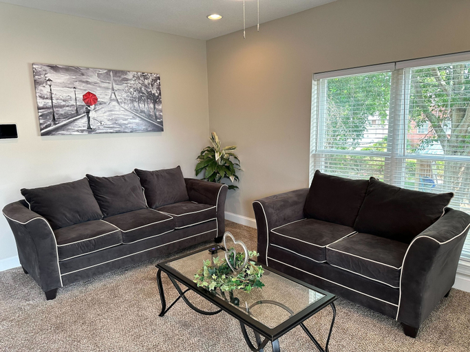 Others 5, Unit B, Jackson