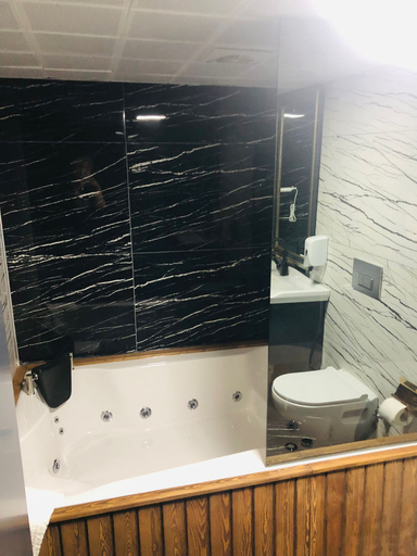 Bathroom 3, KY Continental Apartments, Konak