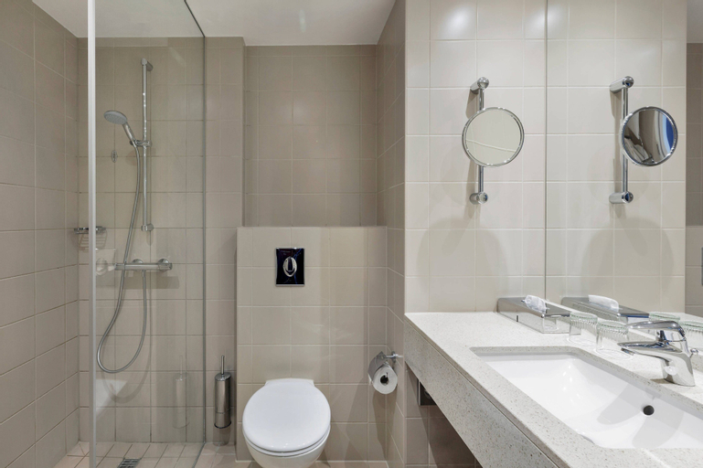 Bedroom 5, Courtyard by Marriott Basel, Liestal