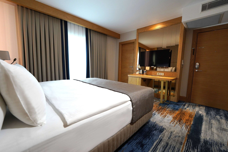 Bedroom 5, Days Inn By Wyndham Istanbul Bomonti, Şişli