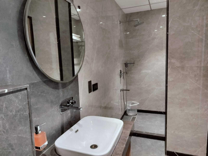 Bathroom 4