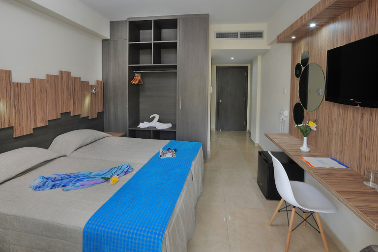 Bedroom 3, Nelia Beach Hotel & Spa