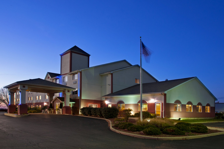 Exterior & Views 2, Holiday Inn Express MT. VERNON by IHG, Knox