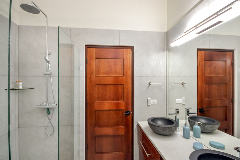Bathroom 4, Puerta Al-Mar Villa
