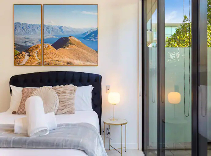 Bedroom 4, Charming 1BR in Wynyard Quarter I Zodiak Stays, Waitakere