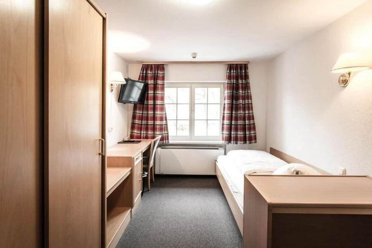 Bedroom 2, Hotel Gasthaus Löwen, Feldkirch