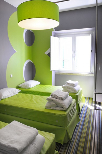 Bedroom 2, Portugal Ways Santa Catarina Hotel, Lisbon
