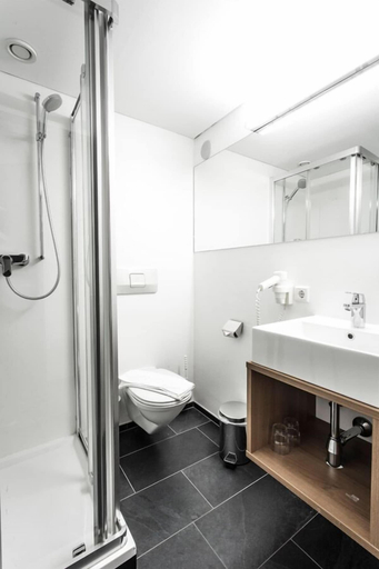 Bathroom 3, Hotel Gasthaus Löwen, Feldkirch