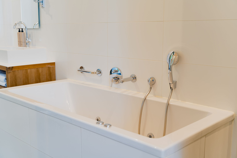 Bathroom 5, Hotel De Hallen, Amsterdam