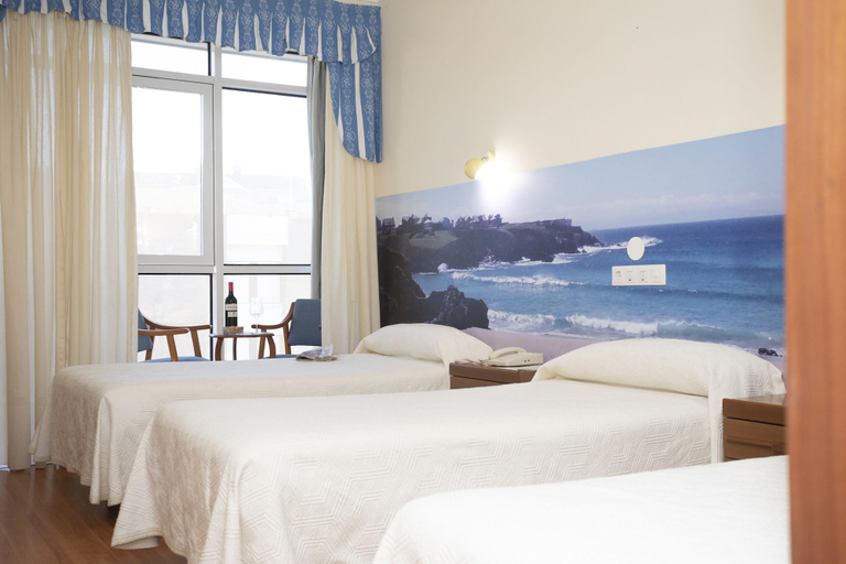 Bedroom 4, Hotel La Ruta, Asturias