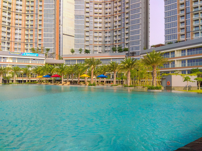Sport & Beauty 3, Homey and Warm Studio at 28th Floor Gold Coast Apartment By Travelio, Jakarta Utara