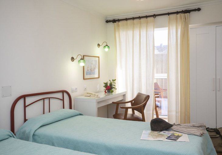 Bedroom 3, Hotel La Ruta, Asturias