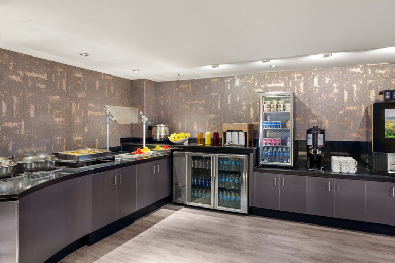 Food & Drinks 5, Chicago Marriott Downtown Magnificent Mile, Cook
