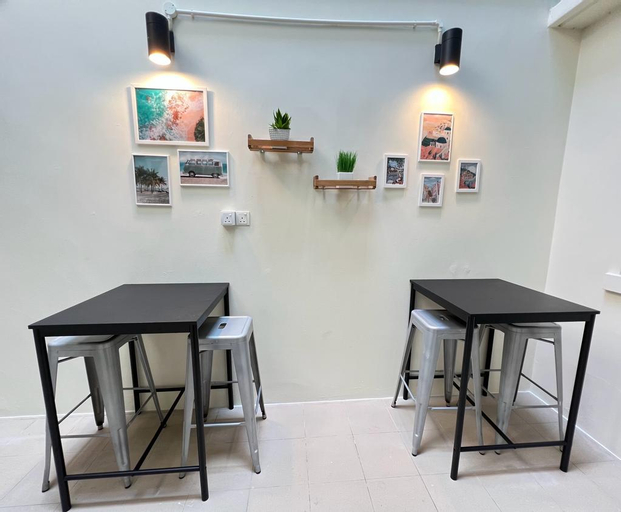 Food & Drinks, MyRoom@Georgetown, off Jalan Burma, near to Gurney, Penang Island